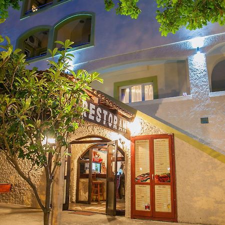 Pansion Nobel Hotel Petrovac Exterior foto