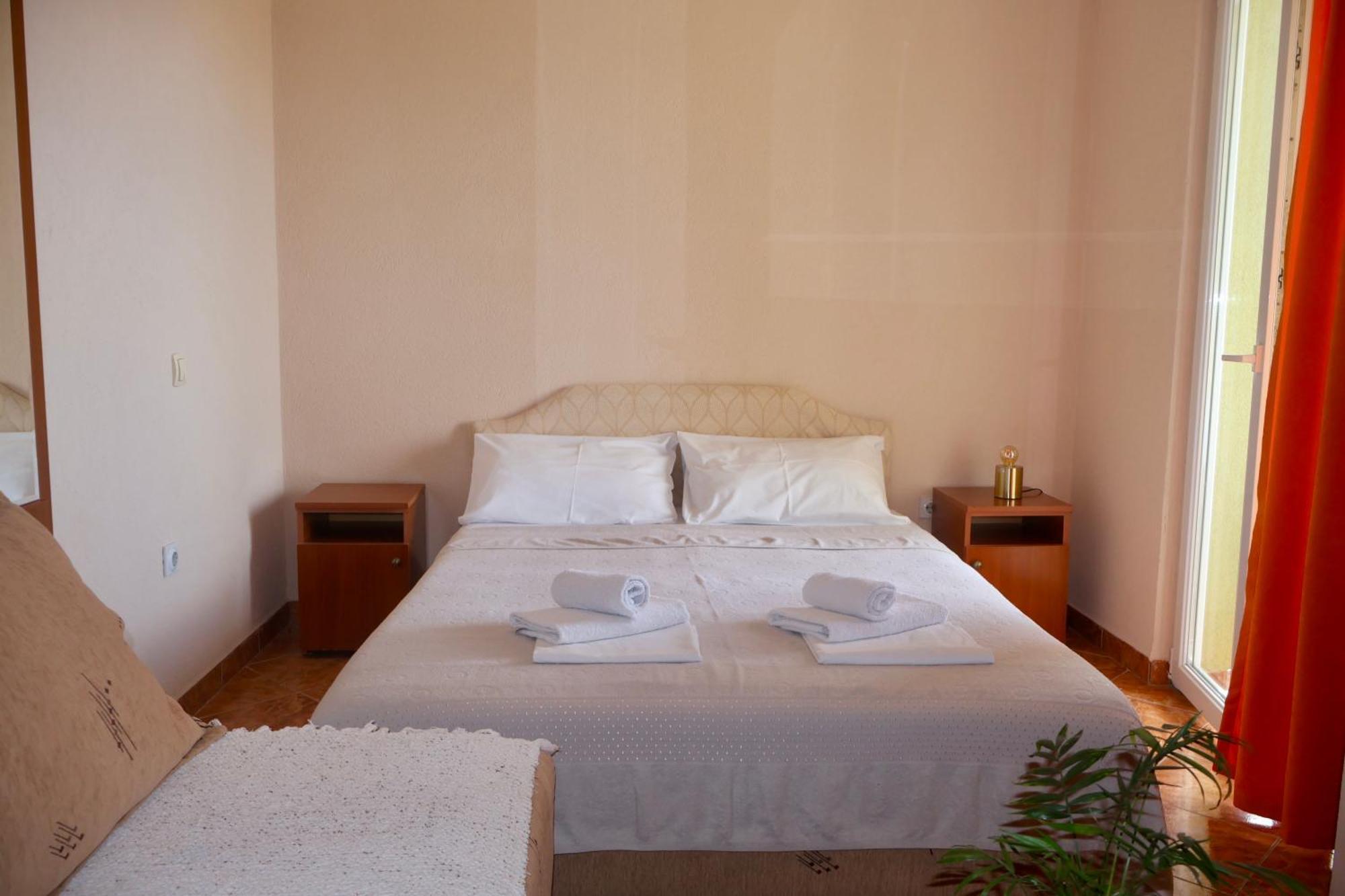 Pansion Nobel Hotel Petrovac Cameră foto